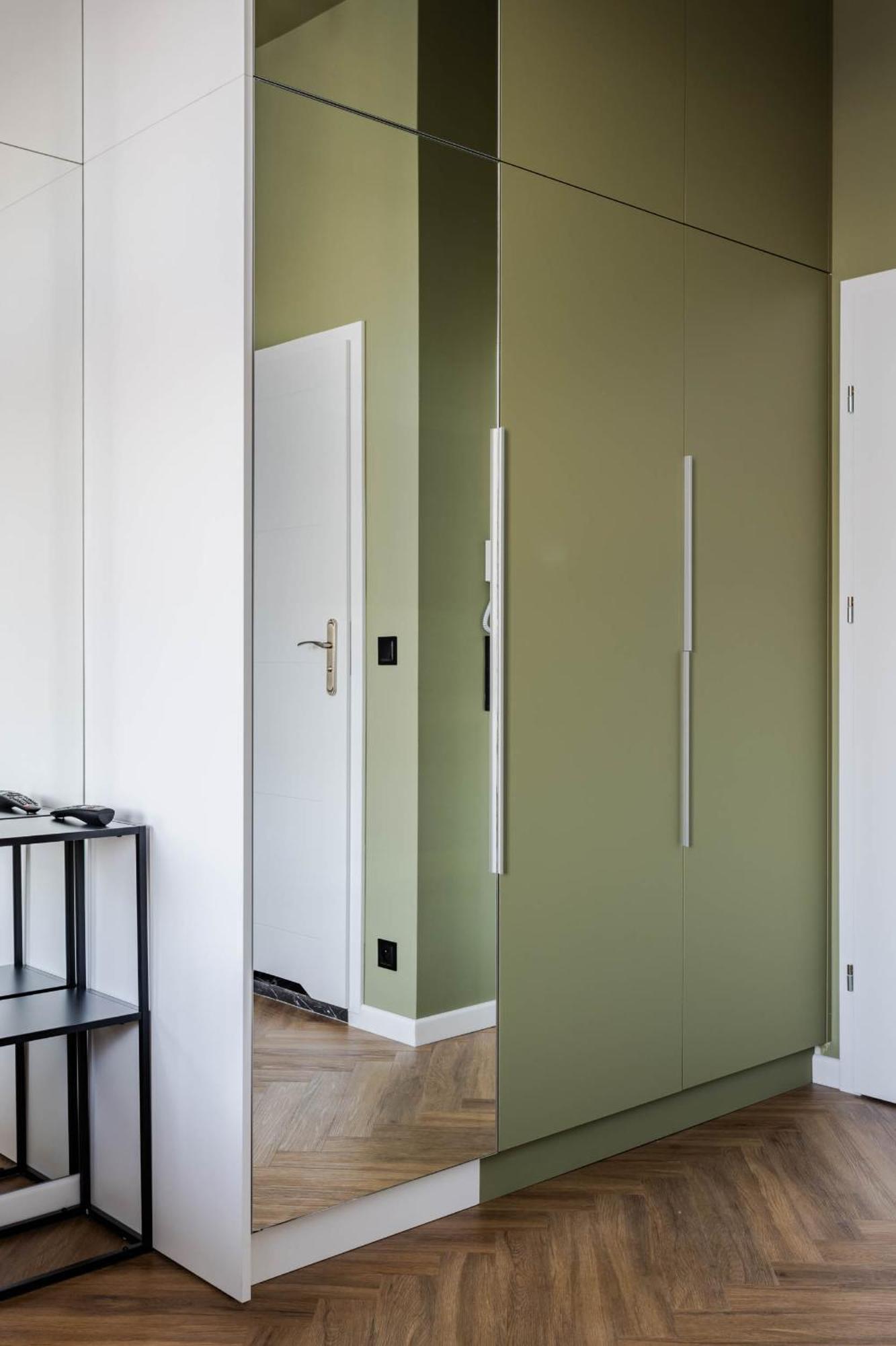 Apartment Nowoczesne I Stylowe Studia Very Berry W Poznaniu By Renters Poznan
