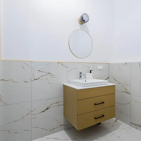Nowoczesne I Stylowe Studia Very Berry W Poznaniu By Noclegi Renters Exterior photo
