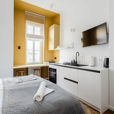 Nowoczesne I Stylowe Studia Very Berry W Poznaniu By Noclegi Renters Exterior photo